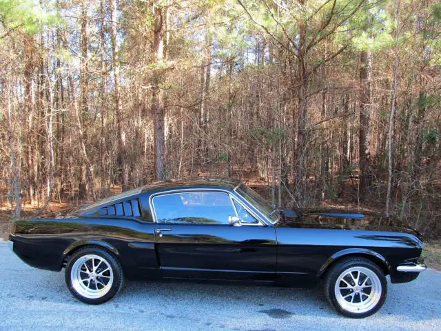 1966 Ford Mustang Fastback 2+2