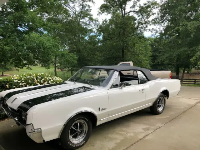 1967 Oldsmobile Cutlass Supreme