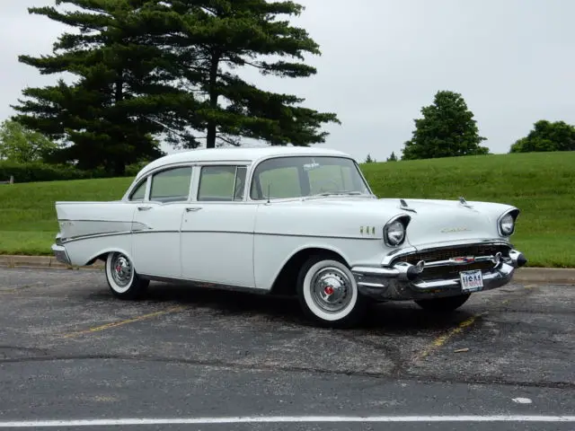 1957 Chevrolet Bel Air/150/210