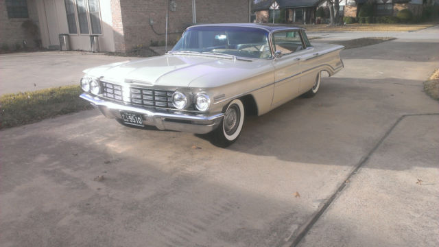 1960 Oldsmobile Eighty-Eight Holiday