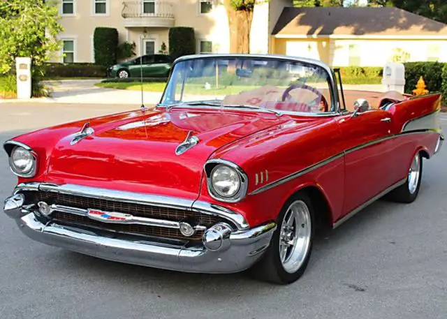 1957 Chevrolet Bel Air/150/210 CONVERTIBLE  RESTOMOD - 8K MI