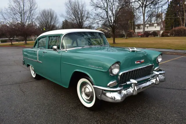 1955 Chevrolet Bel Air/150/210 Sedan