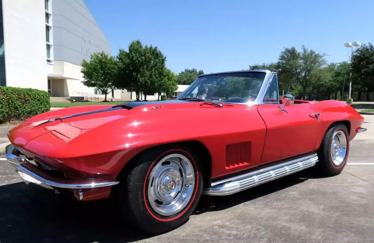 1967 CHEVROLET CORVETTE