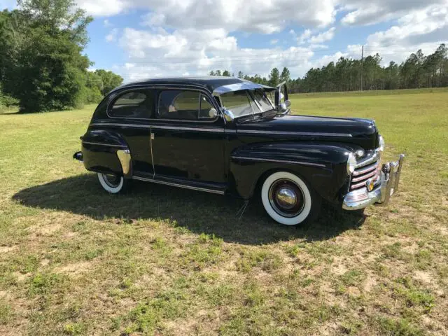 1947 Ford Super Deluxe chrome