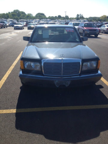 19900000 Mercedes-Benz 500-Series 560 SEL