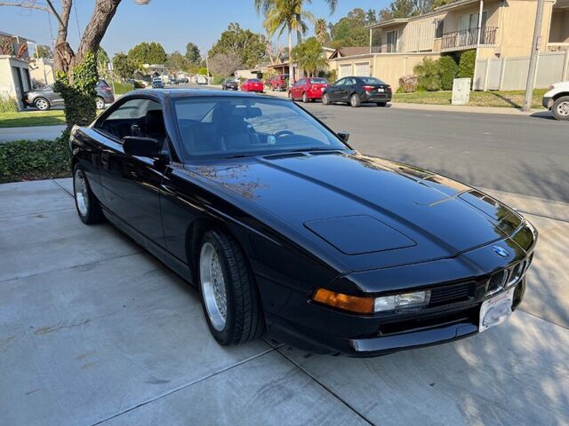 1993 BMW 8-Series leather seats