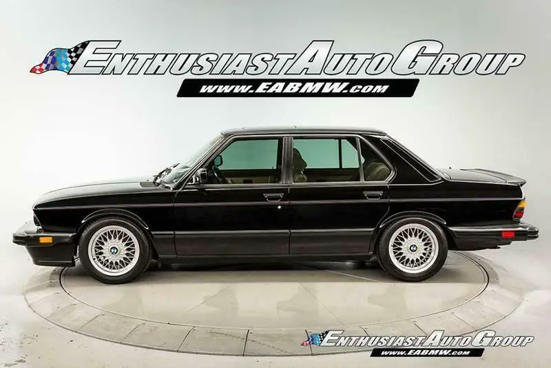 1988 BMW M5 Base 4dr Sedan