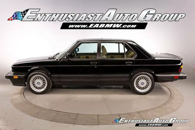 1988 BMW M5 Base 4dr Sedan