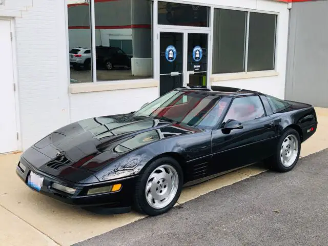 1993 Chevrolet Corvette - SUPER CLEAN - LOW MILES - MANUAL TRANS -