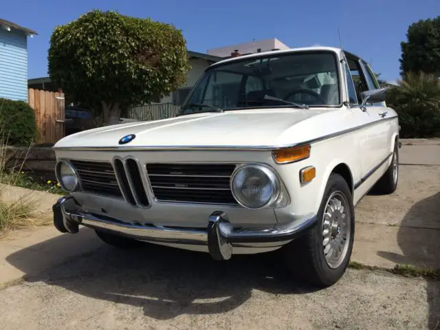 1972 BMW 2002 Roundie!