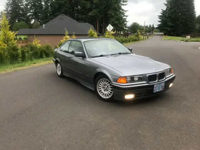 1993 BMW 3-Series is sport on cold weather package