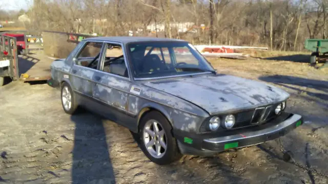 1986 BMW 530i ?