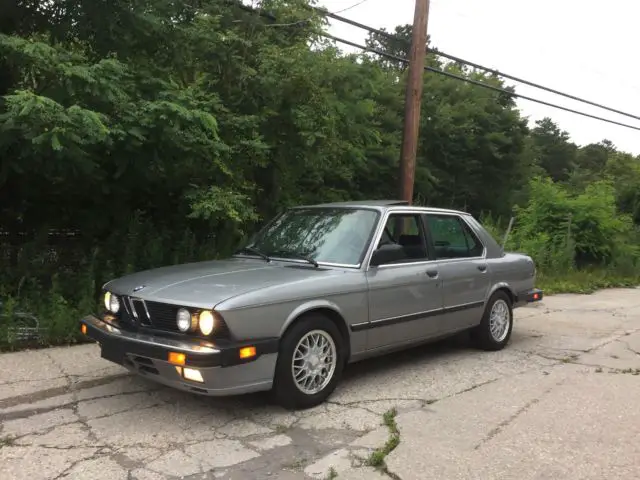 1987 BMW 5-Series