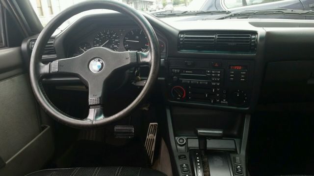 1989 BMW 3-Series