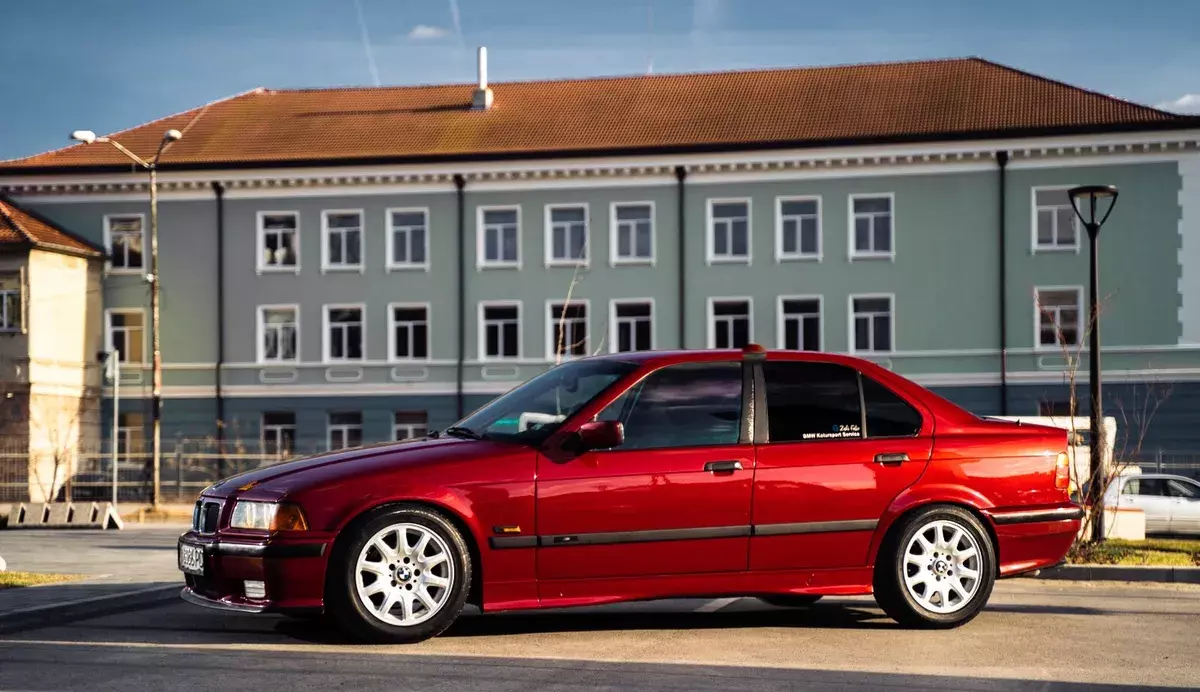 1992 BMW 3-Series