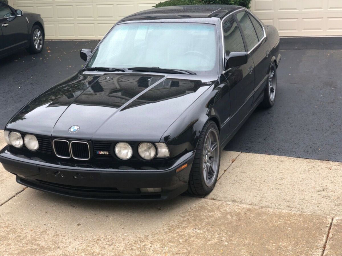 1991 BMW M5