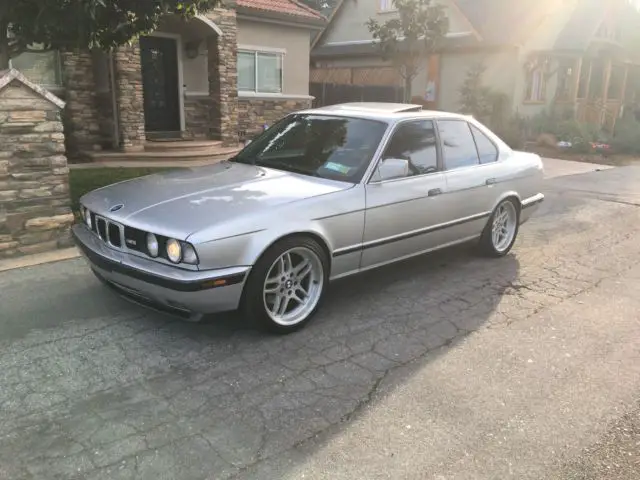 1991 BMW 5-Series M5