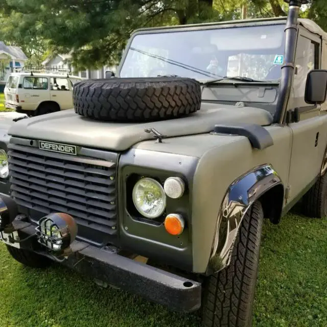 1990 Land Rover Defender