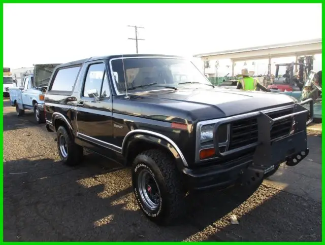 1983 Ford Bronco Custom Sport Utility 2-Door