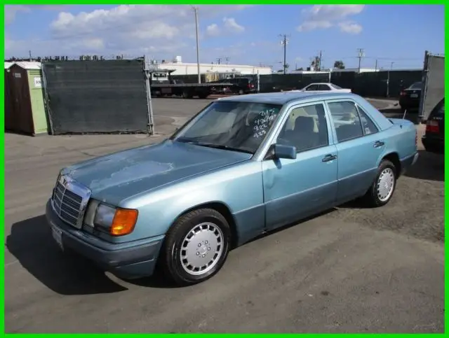 1991 Mercedes-Benz 300-Series 4 Dr