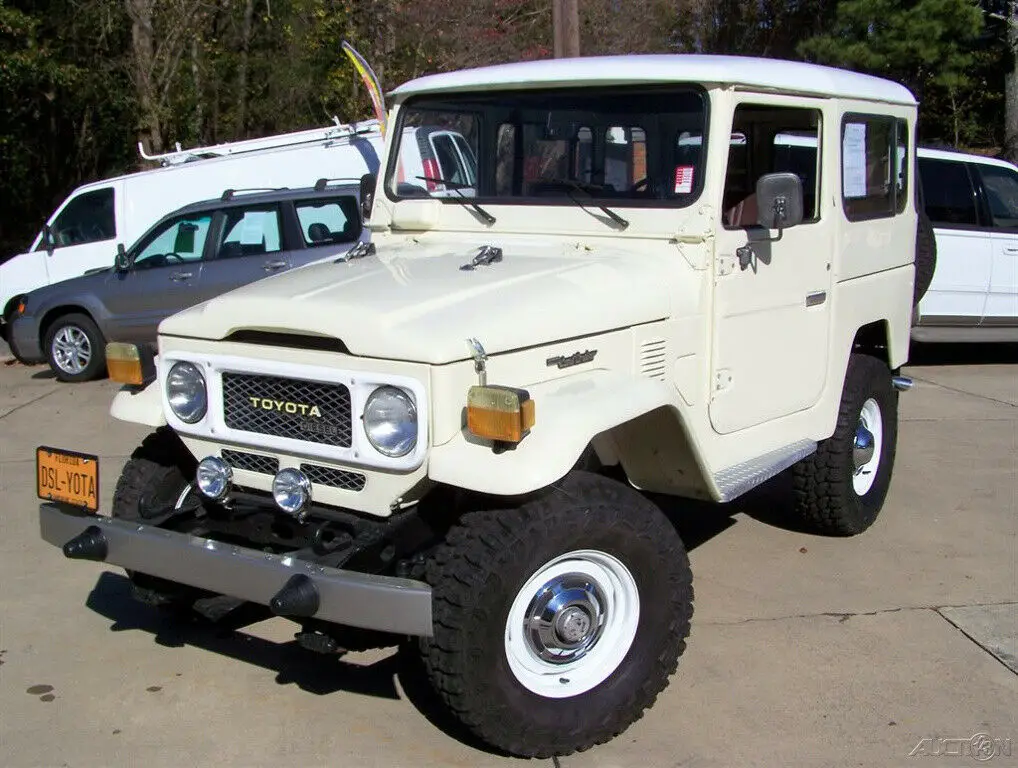 1977 Toyota Land Cruiser BJ40 3.0L DIESEL 4X4 4-SPEED HARDTOP BARN DOORS WAGON