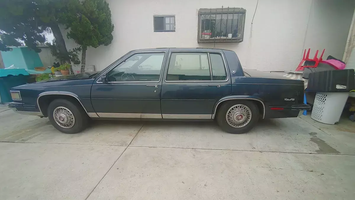 1986 Cadillac DeVille BASE