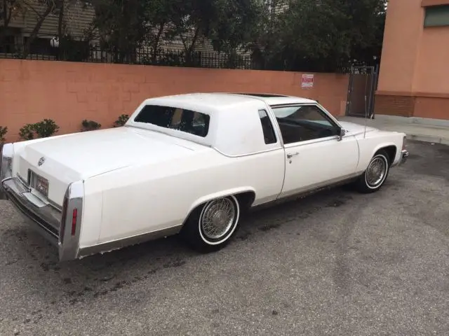 1985 Cadillac Fleetwood DE ELENGANCE