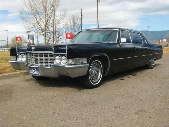 1969 Cadillac Fleetwood 75 series limousine