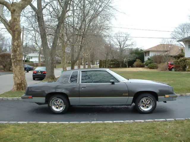 1985 Oldsmobile 442