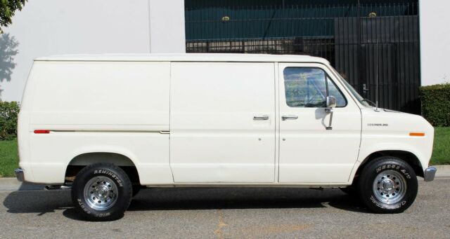 1982 Ford E-Series Van E150, Cargo, No Reserve(310)-259-5383