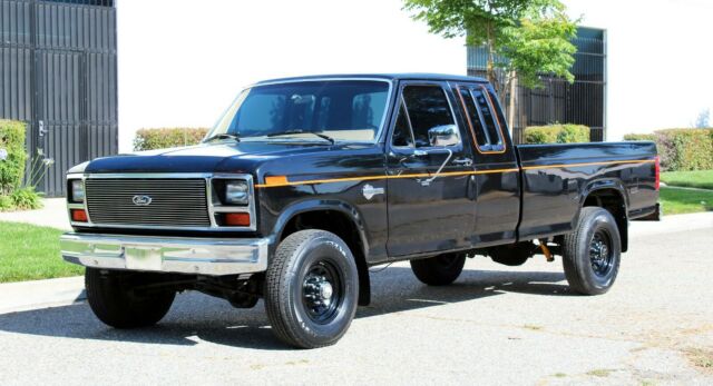 1986 Ford F-250 Harley Davidson 4x4, One Of A Kind (833) 225-4227