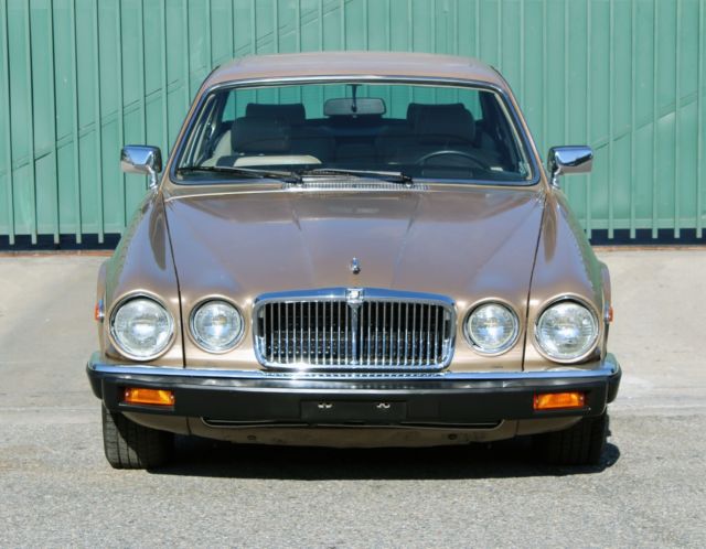 1986 Jaguar XJ6 100% Rust Free, California Car, Needs TLC