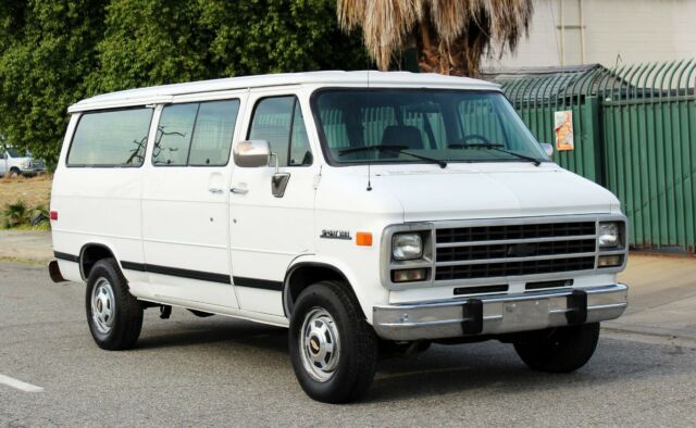 1994 Chevrolet G30 Sport Van No Reserve, Needs TLC,100% Rust Free (310)259-5383