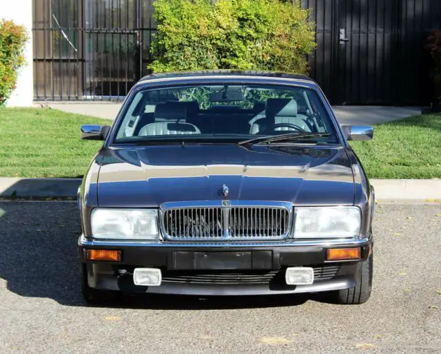 1990 Jaguar XJ6 ONE OWNER, NO RESERVE(833)225-4227