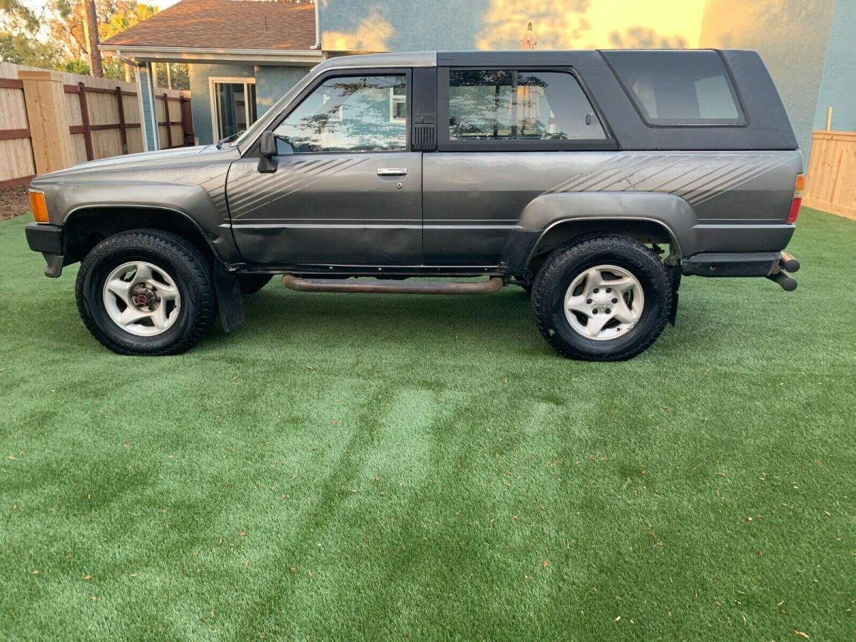 1988 Toyota 4Runner SR5 - 5-SPEED -CALIFORNIA TRUCK - NO RUST!