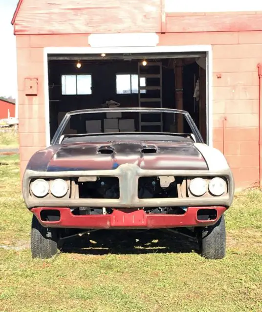 1969 Pontiac GTO Convertible Ram Air III Carousel red