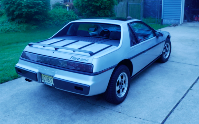 1984 Pontiac Fiero silver