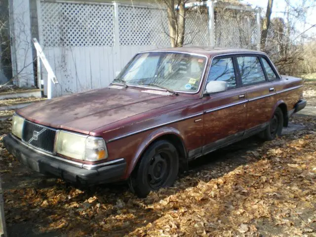 1990 Volvo 240 Tan