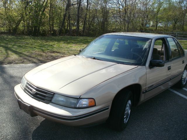 1993 Chevrolet Lumina 4dr Sedan