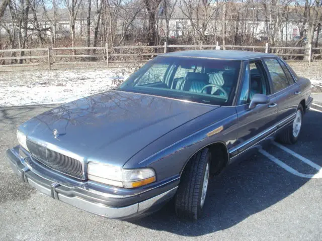 1994 Buick Park Avenue 4dr Sedan