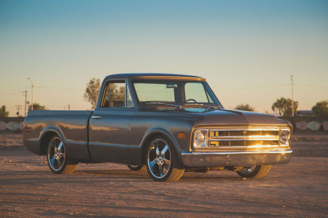 1962 Chevrolet C-10 Custom