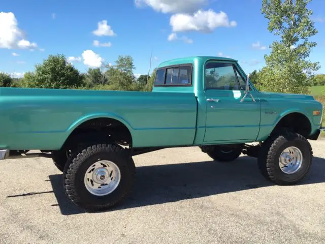 1969 Chevrolet C/K Pickup 2500