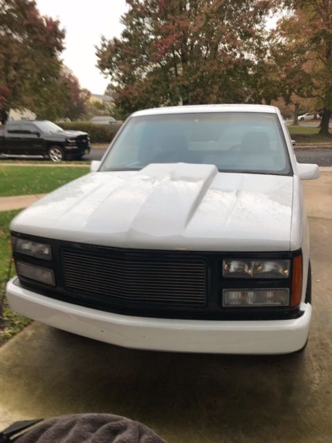 1991 Chevrolet Other Pickups white