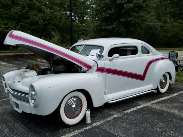 1947 Ford Deluxe