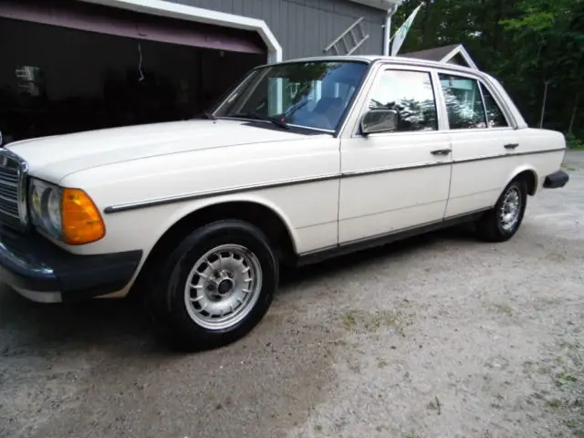 1984 Mercedes-Benz 300-Series Vegetable Oil Conversion