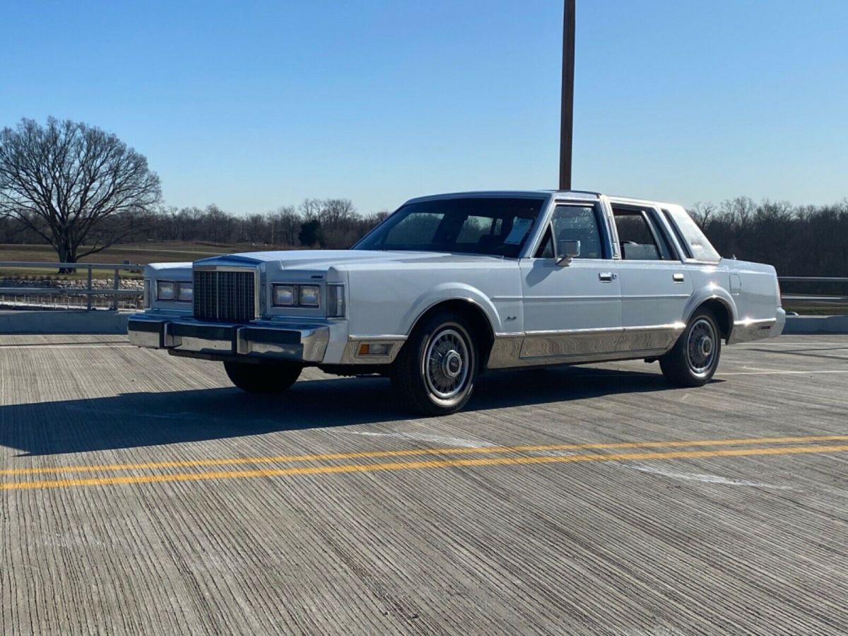 1986 Lincoln Town Car