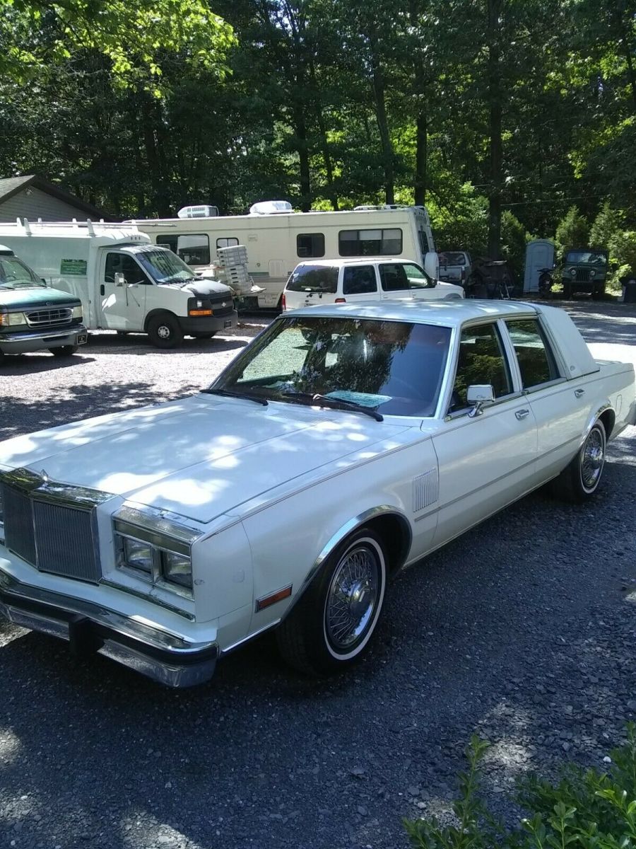 1987 Chrysler New Yorker