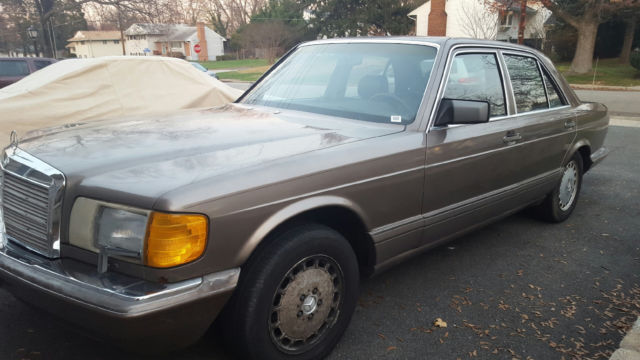 1988 Mercedes-Benz 300-Series 300SE