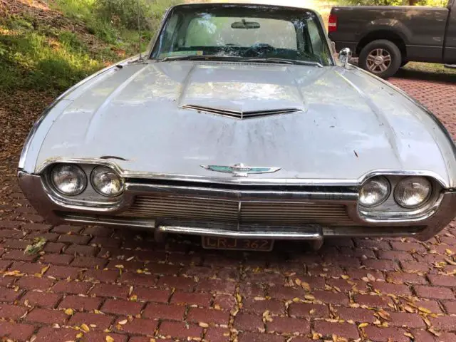 1961 Ford Thunderbird