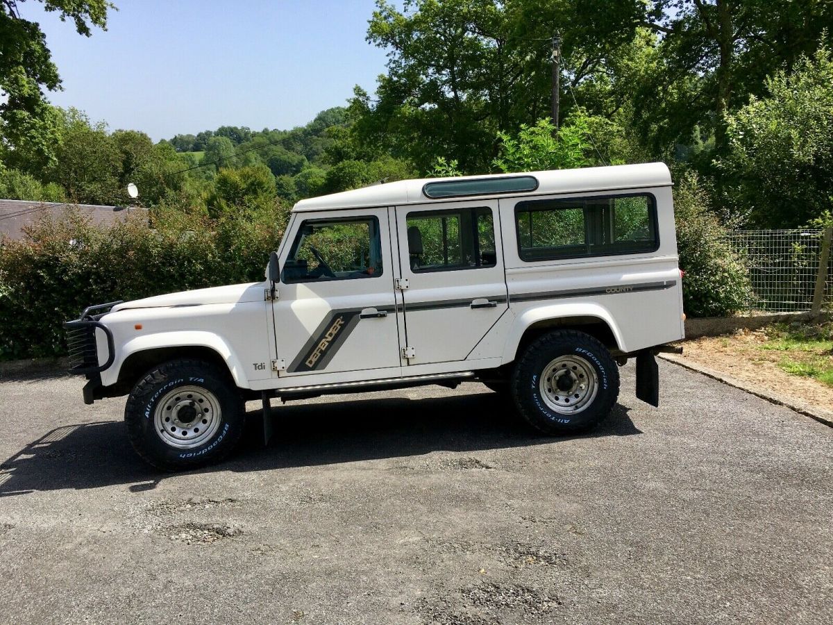 1993 Land Rover Defender COUNTY STATION WAGON